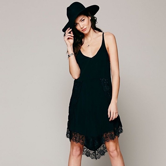 Free People Other - Free people Intimately Eyelashes Slip